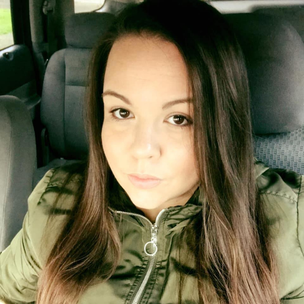 Meet your Posher, Tina